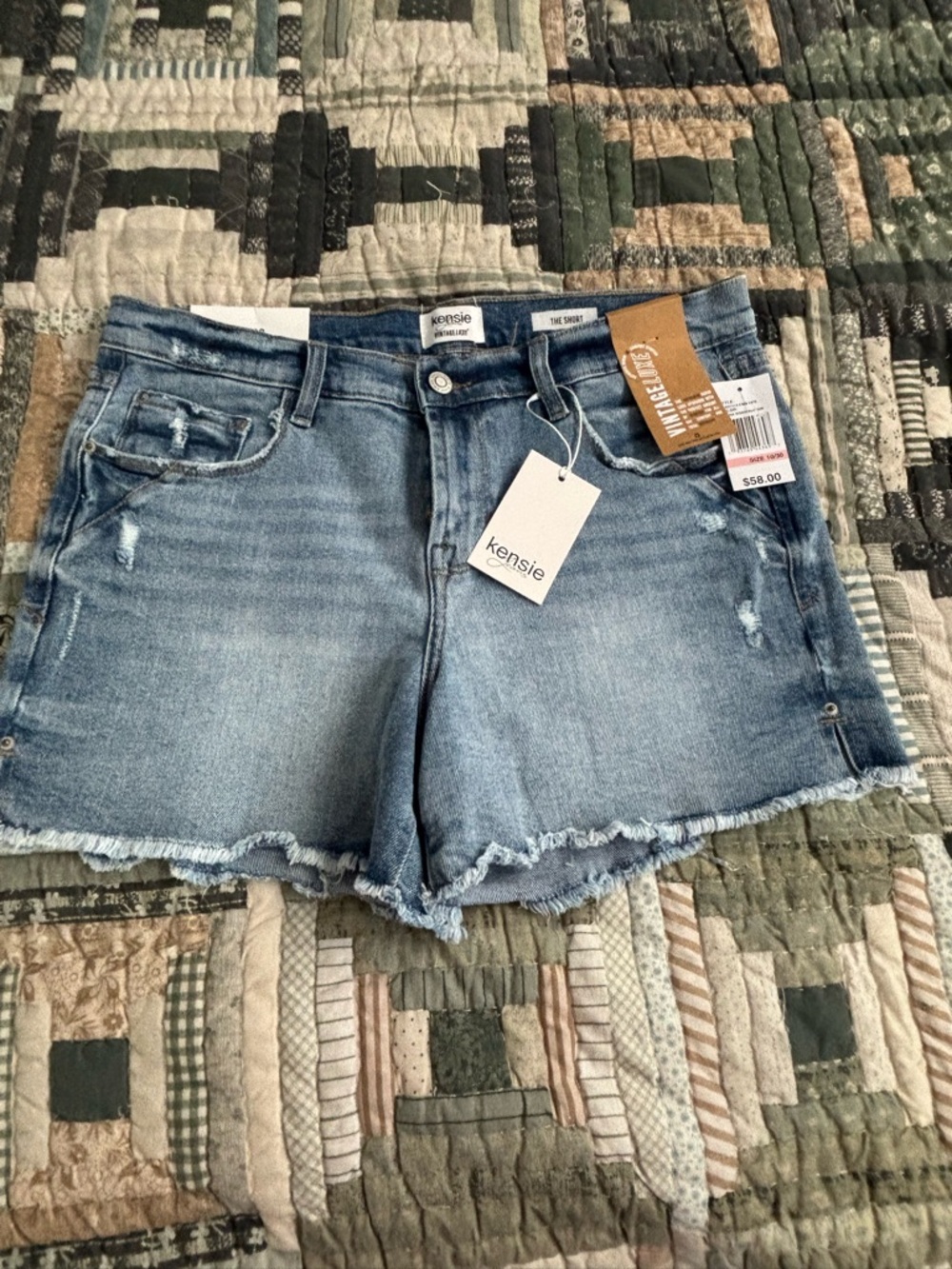 Kensie Light Blue Distressed Denim Shorts  Color: MarinaW/Destruction 10/30 NWT